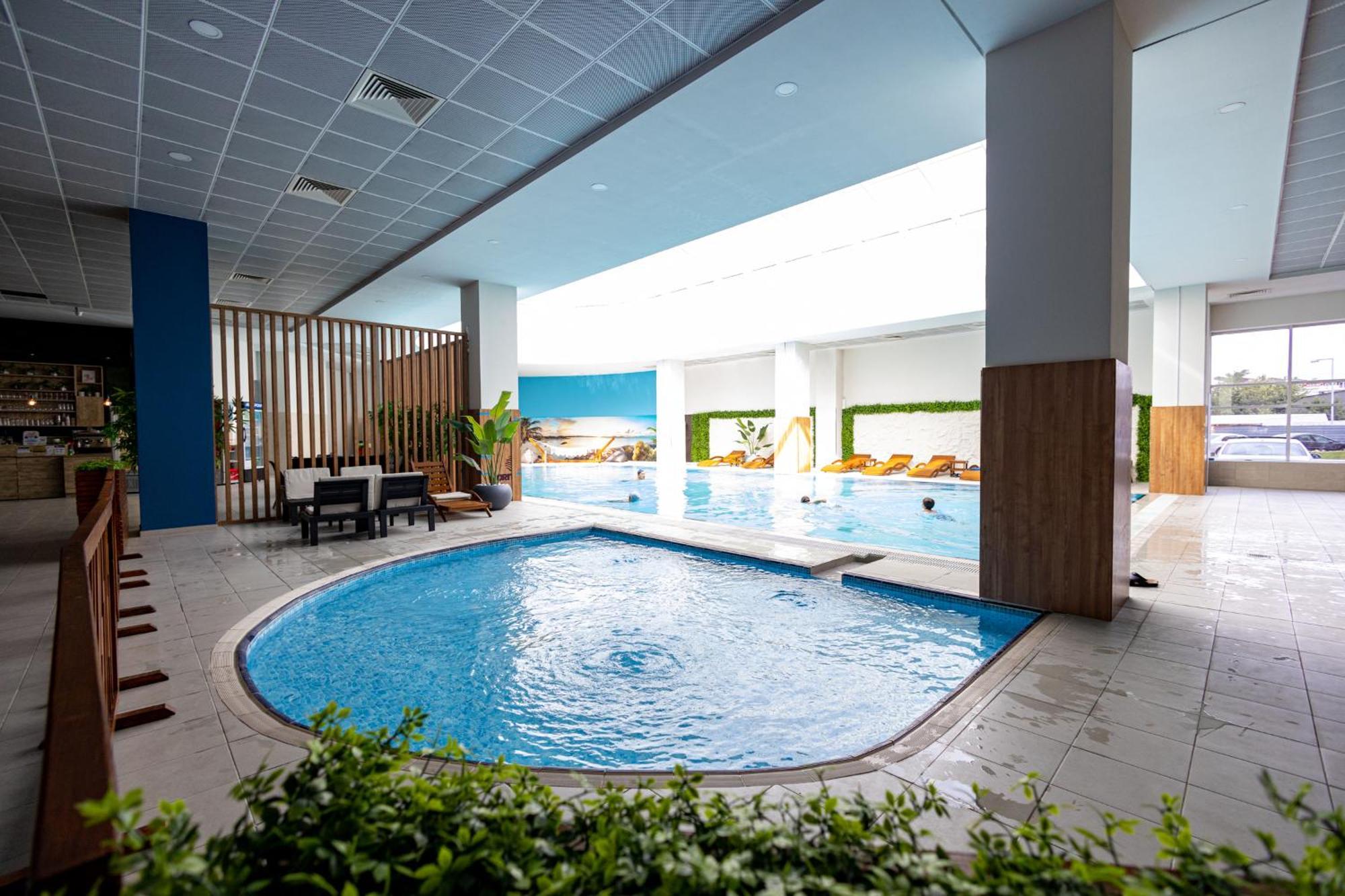 19Th & 18Th Floor Secure Apartments With Pool & Fitness & Parking Included In Price スコピエ エクステリア 写真